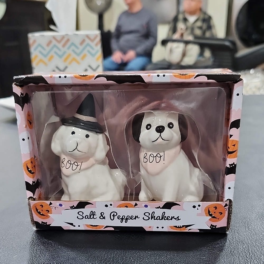 LITTLE VILLAGE by TRANSPAC CERAMIC HALLOWEEN DOG SALT and PEPPER SHAKERS SET